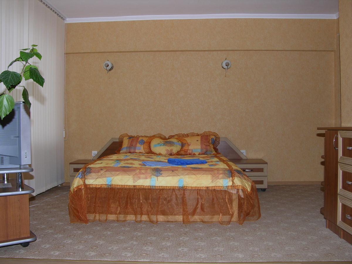 Hotel Prietenia Bender Quarto foto