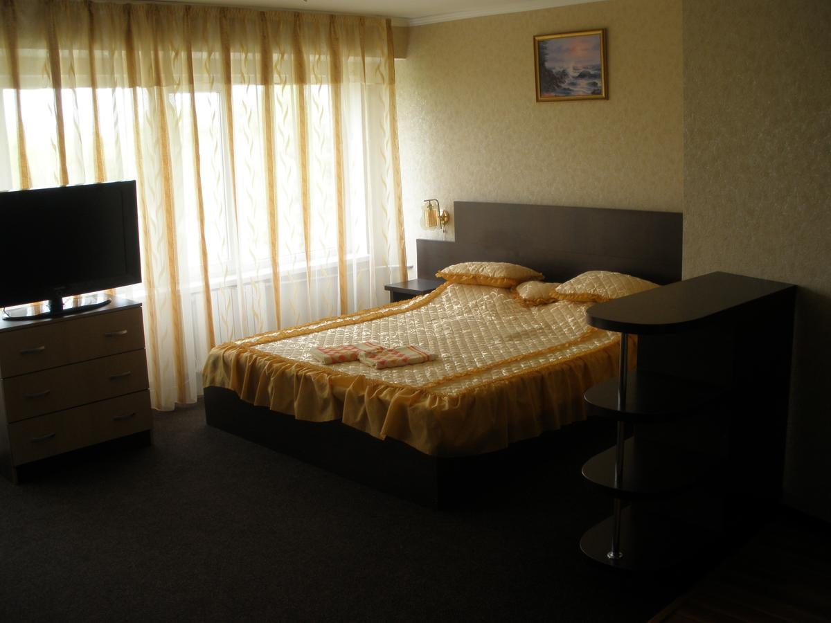 Hotel Prietenia Bender Quarto foto