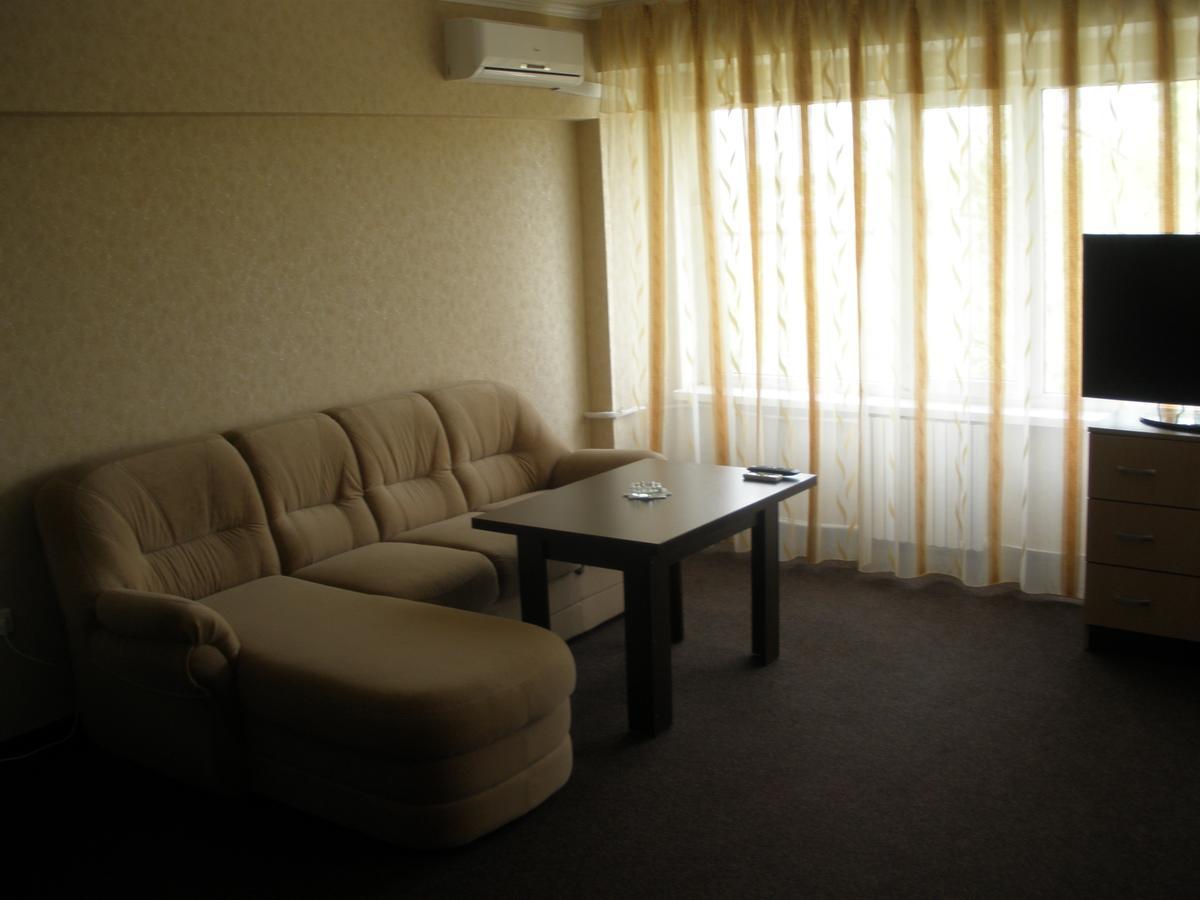 Hotel Prietenia Bender Quarto foto