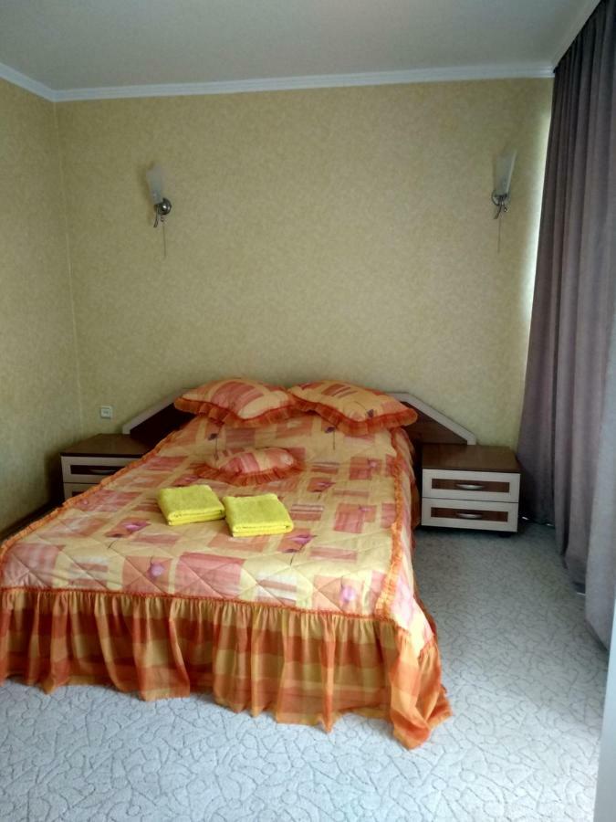 Hotel Prietenia Bender Exterior foto